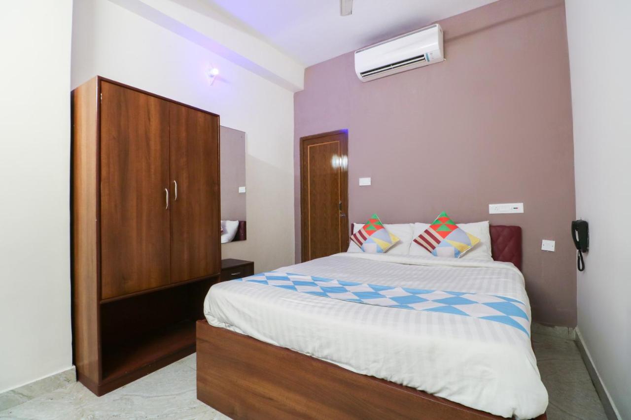 Hotel O Adri Hotels Near Dum Dum Metro Station Esterno foto