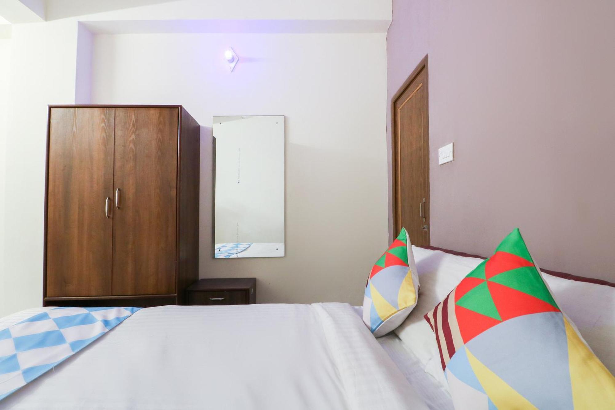 Hotel O Adri Hotels Near Dum Dum Metro Station Esterno foto